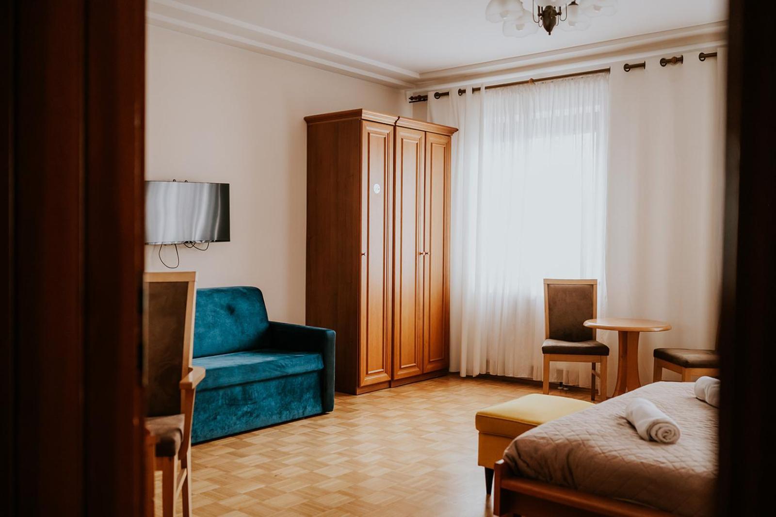 花园酒店 Oleśnica 外观 照片